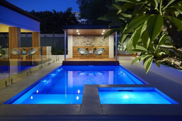 square-overflow-spa-on-custom pool